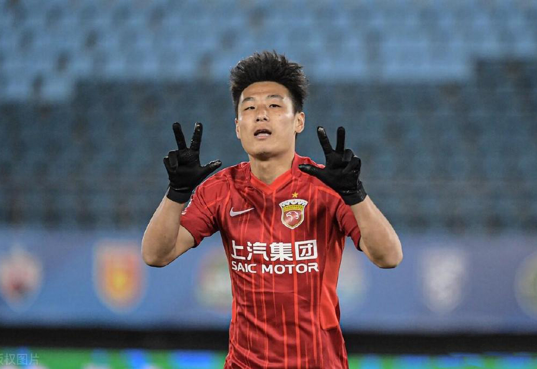 关于武磊攻入制胜球，帮助上海上港取得胜利的信息